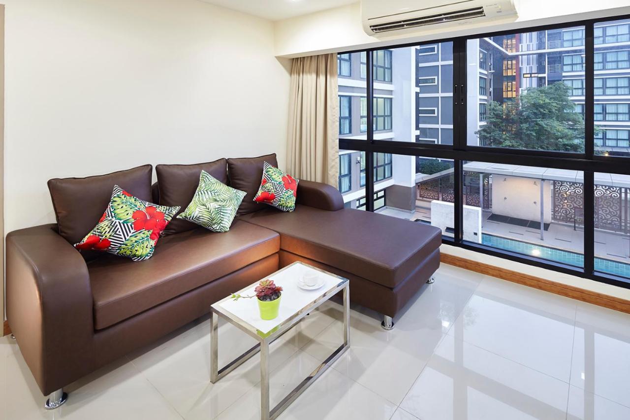 The Plimplace Hotel Bangkok Exterior photo