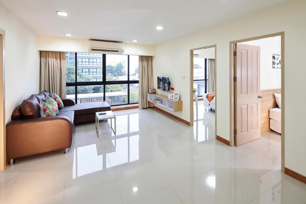 The Plimplace Hotel Bangkok Exterior photo